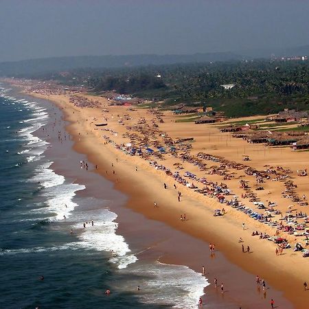 360° Beach Retreat Candolim Exterior photo
