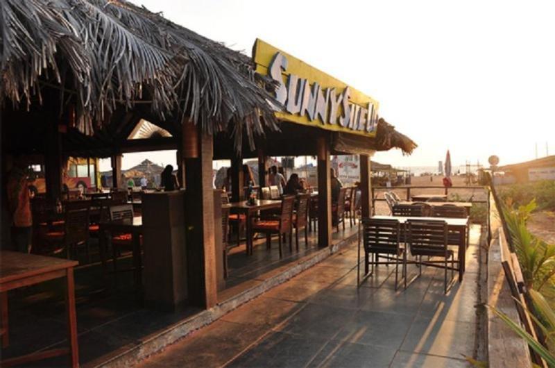 360° Beach Retreat Candolim Exterior photo